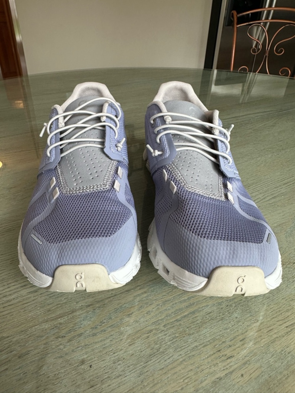 On Running Lavender/White Women's Sneakers Cloud 6 size 9 - Picture 7 of 11